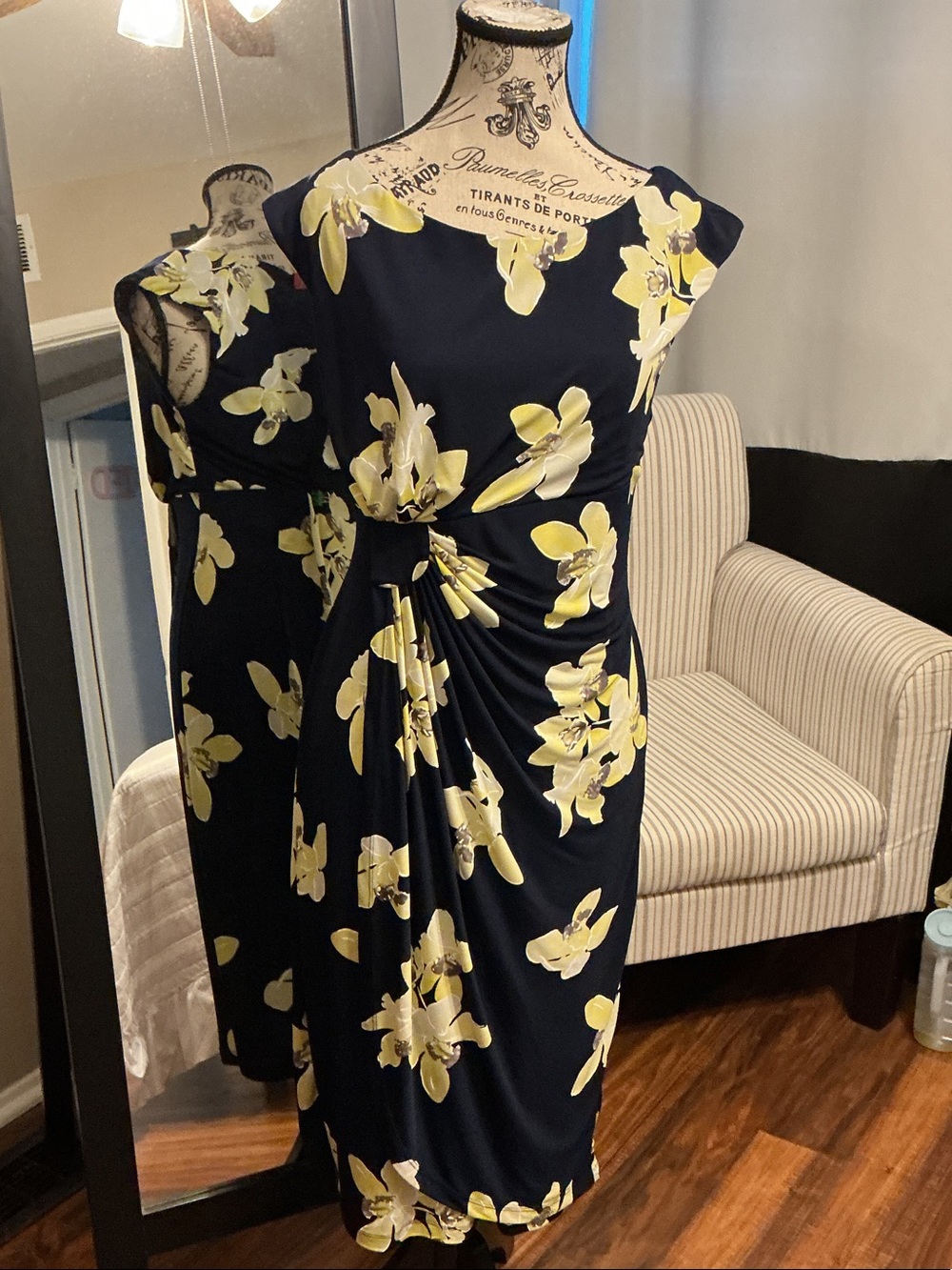 connected apparel Navy Midi Dress with Yellow Floral Print EUC Size 12 (#28)